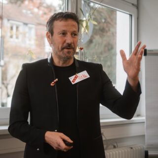 https://nuertingen.klima-taskforce.de/wp-content/uploads/2024/09/Kontakt_2-320x320.jpg